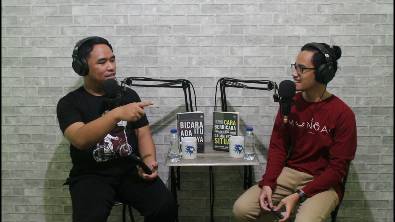 RE-PODCAST: #ResensiBukuBagus E02 – Dua Buku Komunikasi Recommended Part 1