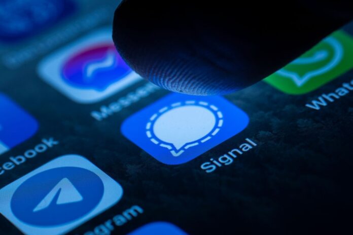Signal-App Signal App on Device