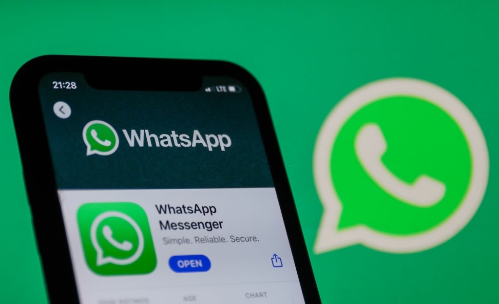 WhatsApp Menunda Kebijakan Baru Hingga Mei 2021 WhatsApp Menunda Kebijakan Baru Hingga Mei 2021
