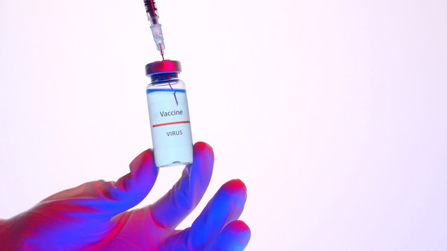 China : Apakah Vaksin Buatan China Efektif?