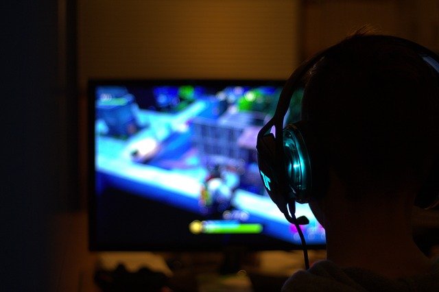 Gamers Yang Terjebak Antara Dunia Nyata dan Khayal | Citizen 4.0