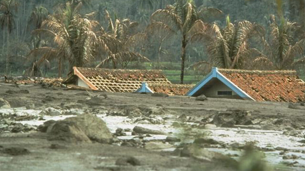 Bahaya Lahar Dingin Semeru